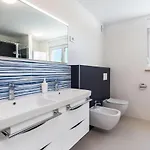 In With Sauna * Pula