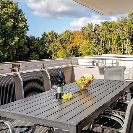 Stunning In With Sauna Hébergement de vacances Pula