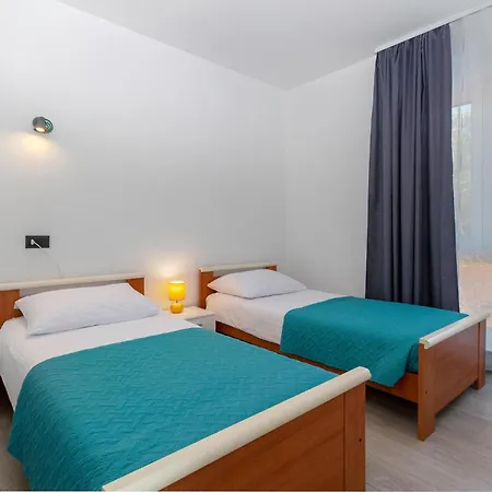 Tatil Evi Beautiful In With Sauna Pula