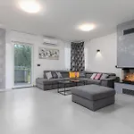 Vakantiehuis Stunning In With Sauna Pula