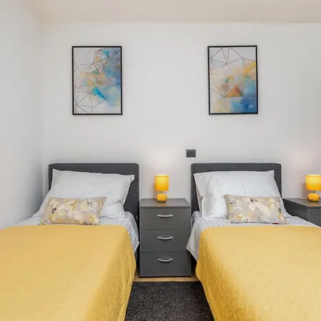 Stunning In With Sauna Pula