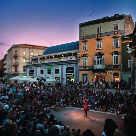 Stunning In With Sauna