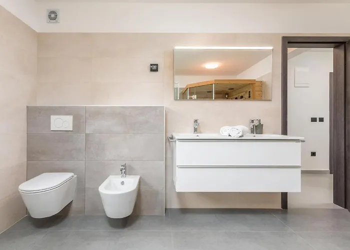 Stunning In With Sauna Pula