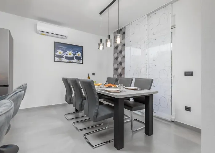 Stunning In With Sauna