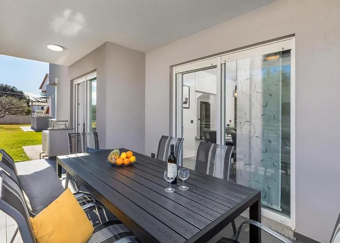 Stunning In With Sauna * Pula