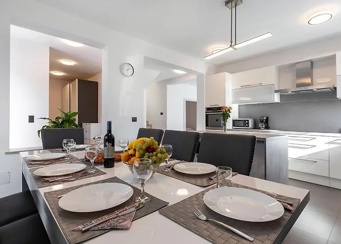 Stunning In With Sauna * Póla