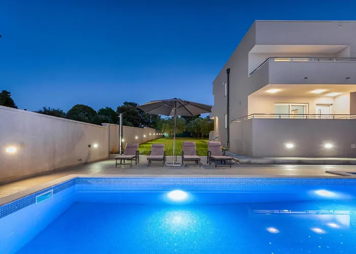 Nyaraló Stunning In With Sauna