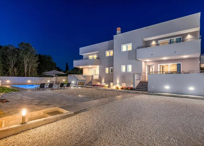 Stunning In With Sauna Nyaraló Póla